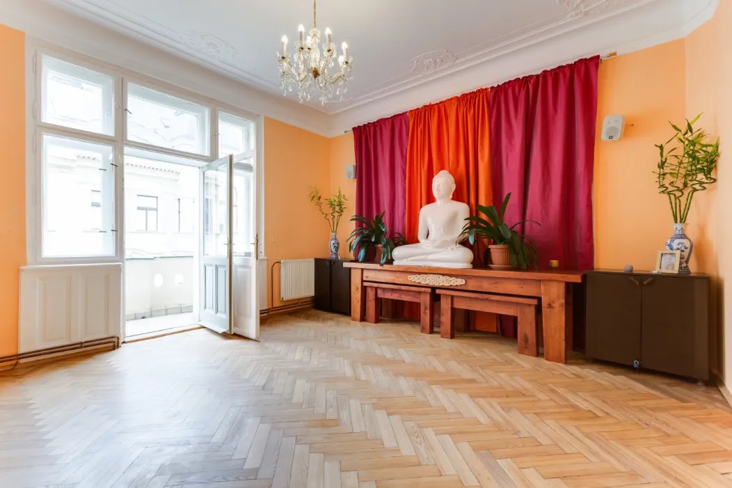 LOTUS buddhistické centrum — sál, kde probíhají lekce čchi kungu a tchaj-ťi